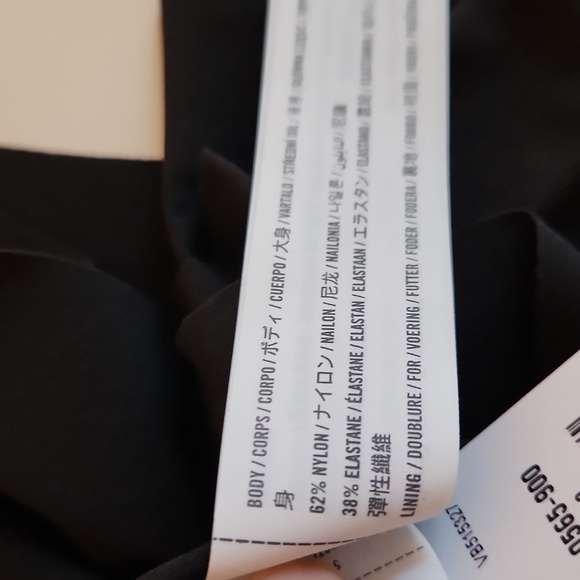 Cheeky Panties - Hollister BNWT - Picture 3 of 4